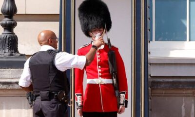 Meet the Royal family guard that was molested and kicked out of the palace by princess Kate Middleton. The reason? "He was too truthful".