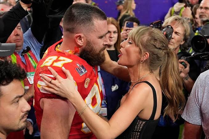 Taylor Swift paid a secret visit to Travis Kelce on her new project: I think it's really sweet