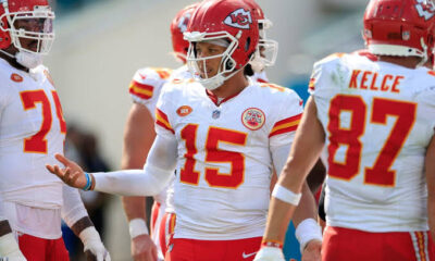 WATCH THE PLAY OF THE MATCH AS Kansas City Chiefs quarterback Patrick Mahomes' 15-yard dart to wide receiver Xavier Worthy moves chains vs. Los Angeles Chargers in crunch time...YOU WILL MARVELLE.